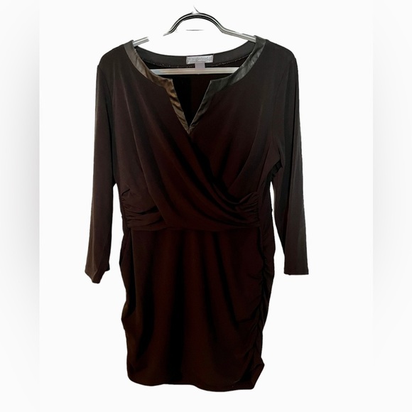 Maternity Criss Cross Chest Top - Picture 1 of 3